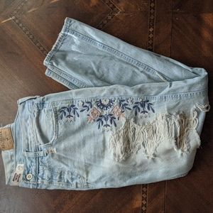Hollister Vintage Boyfriend Embroidered Jeans - size 7R W28 L25